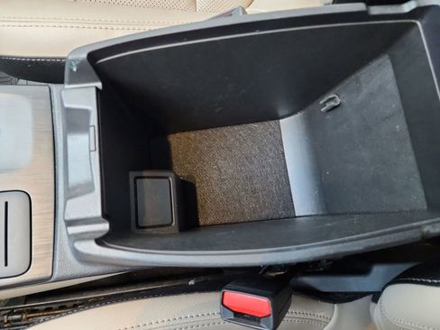 Used 2022 Ford Escape SEL image 32