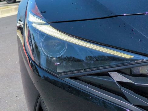 Used 2023 Hyundai Elantra SEL w/ Cargo Package image 10