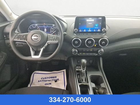 Used 2025 Nissan Sentra SV image 9