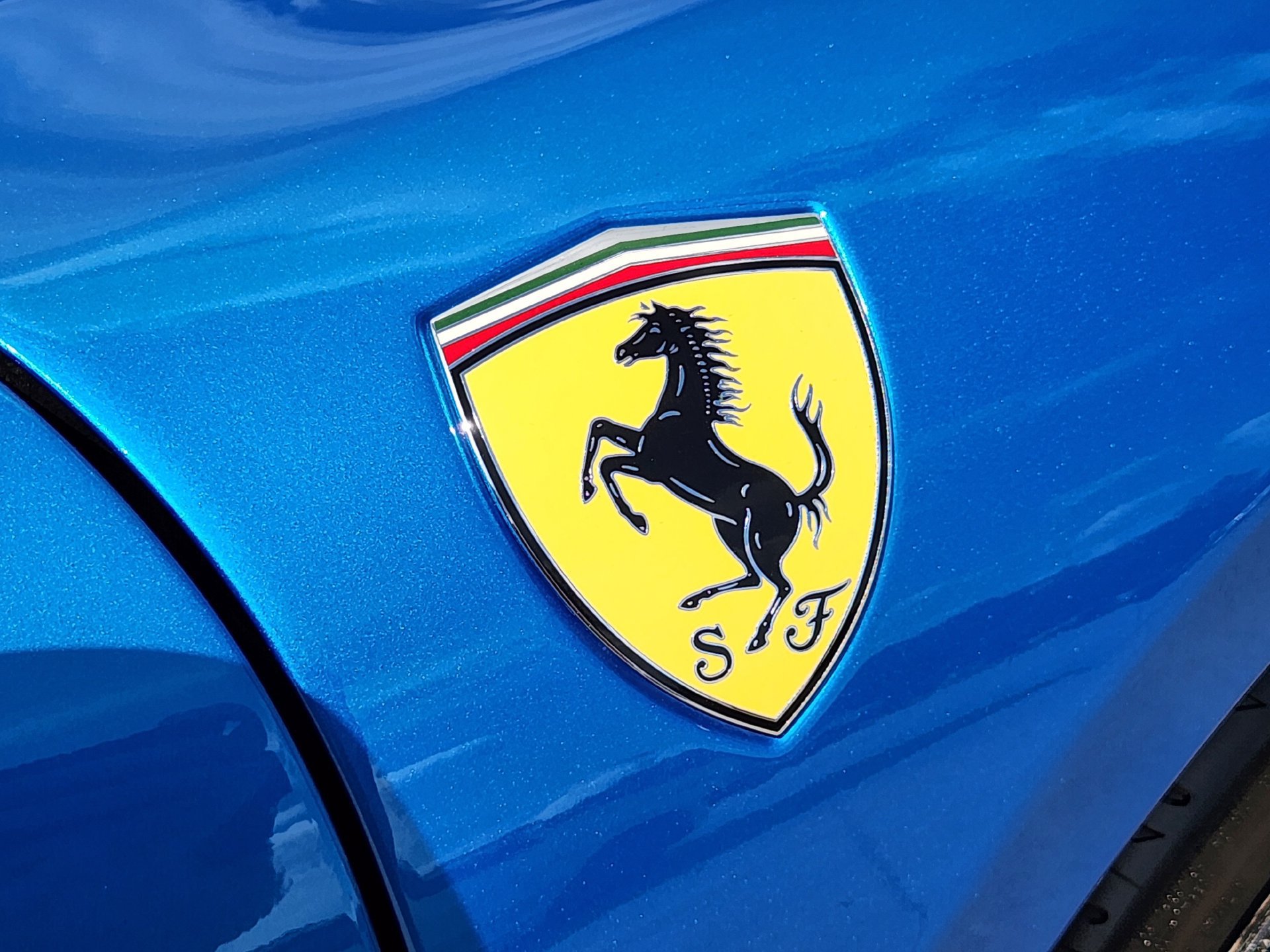 Used 2023 Ferrari 296 GTS RWD image 14