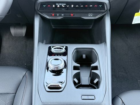 New 2026 Jeep Cherokee Overland w/ Trailer Tow Group AWD/4WD image 19