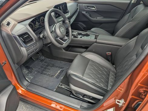 Certified 2021 Nissan Rogue Platinum FWD image 9