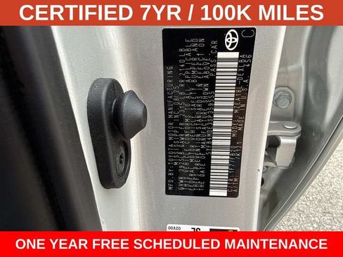Used 2025 Toyota Corolla LE FWD image 29