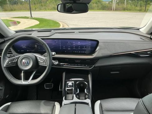 Used 2024 Buick Envision Sport Touring AWD/4WD image 21