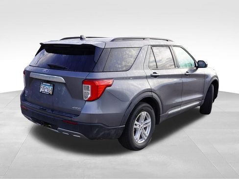 Used 2021 Ford Explorer XLT w/ Equipment Group 202A AWD/4WD image 3