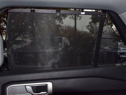 Certified 2023 Ford Explorer Limited image 19