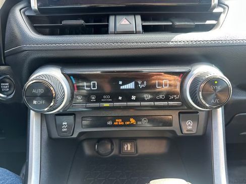 Used 2024 Toyota RAV4 XLE image 39