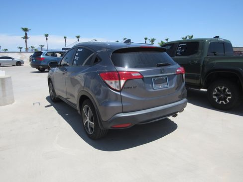 Used 2022 Honda HR-V EX image 4