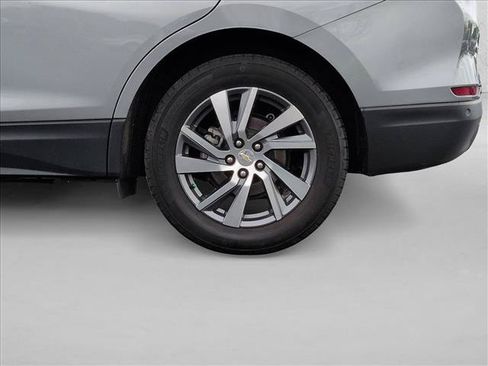 Used 2024 Chevrolet Equinox LT FWD image 22
