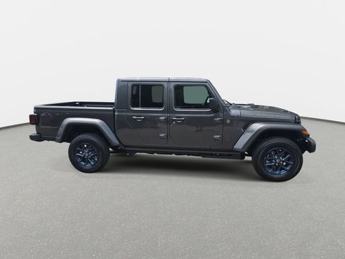 New 2026 Jeep Gladiator Sport AWD/4WD image 4