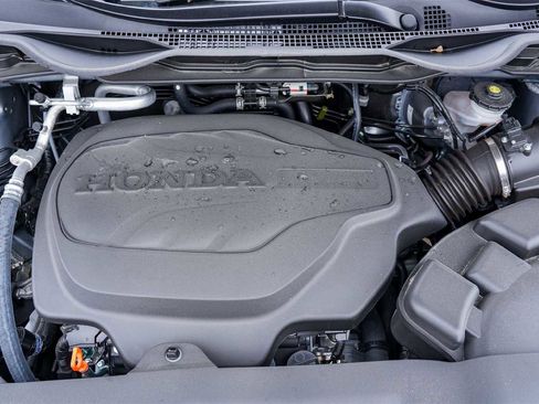 Used 2026 Honda Odyssey Touring image 9