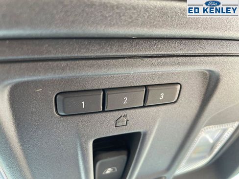 Used 2025 GMC Sierra 1500 AT4 w/ AT4 Premium Package image 17