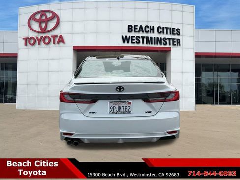 Used 2025 Toyota Camry XSE FWD image 10