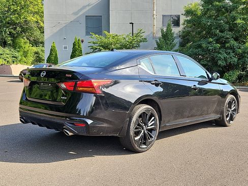 Certified 2024 Nissan Altima 2.5 SR AWD/4WD image 6