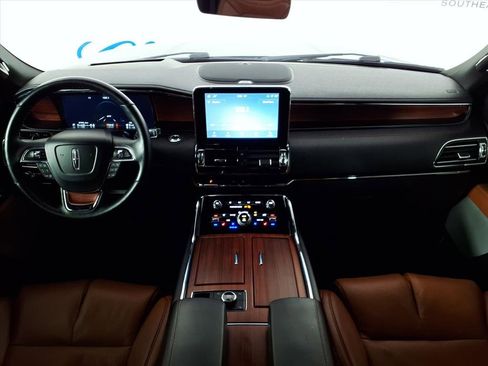 Used 2020 Lincoln Navigator Reserve w/ Equipment Group 208A Reserve image 11