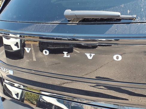 New 2026 Volvo XC90 T8 Plus w/ Protection Package Premier AWD/4WD image 5