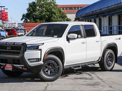 New 2026 Nissan Frontier Pro-X w/ Pro-X Convenience Package image 2