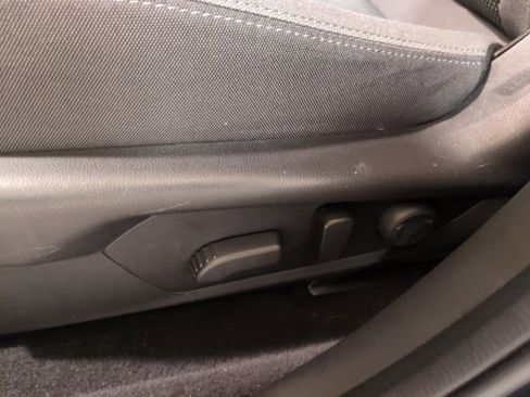 Certified 2024 Subaru Crosstrek 2.0i Premium image 18