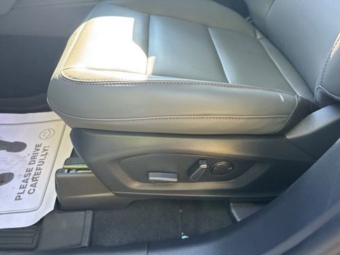 New 2026 Ford Explorer Active w/ Active Comfort Package image 7