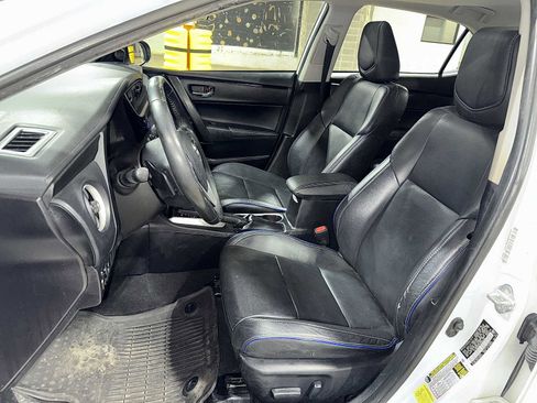 Used 2017 Toyota Corolla XSE image 15