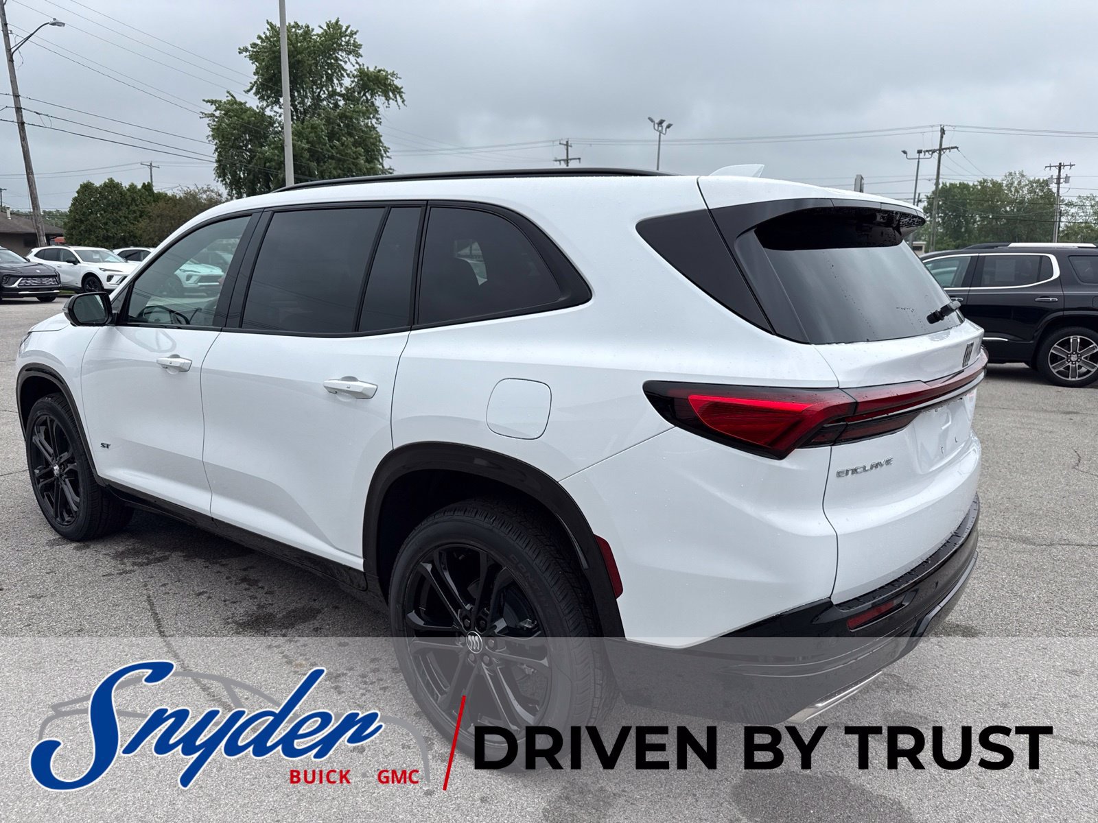 New 2027 Buick Enclave Sport Touring w/ Power Package FWD image 6