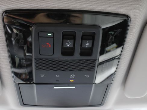 New 2025 Mitsubishi Outlander SEL image 30