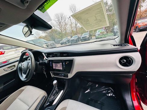 Used 2017 Toyota Corolla LE w/ Carpet Mat Package (TMS) image 19