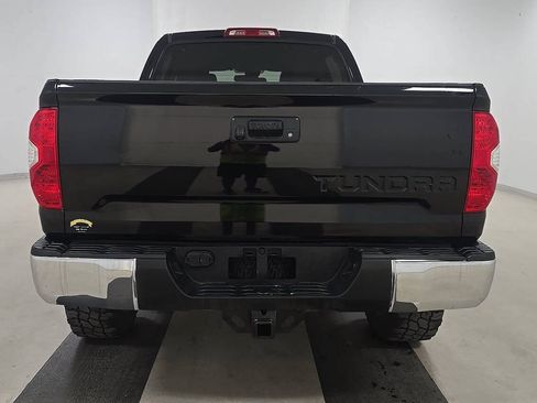Used 2019 Toyota Tundra SR5 w/ TRD Off Road Package AWD/4WD image 5