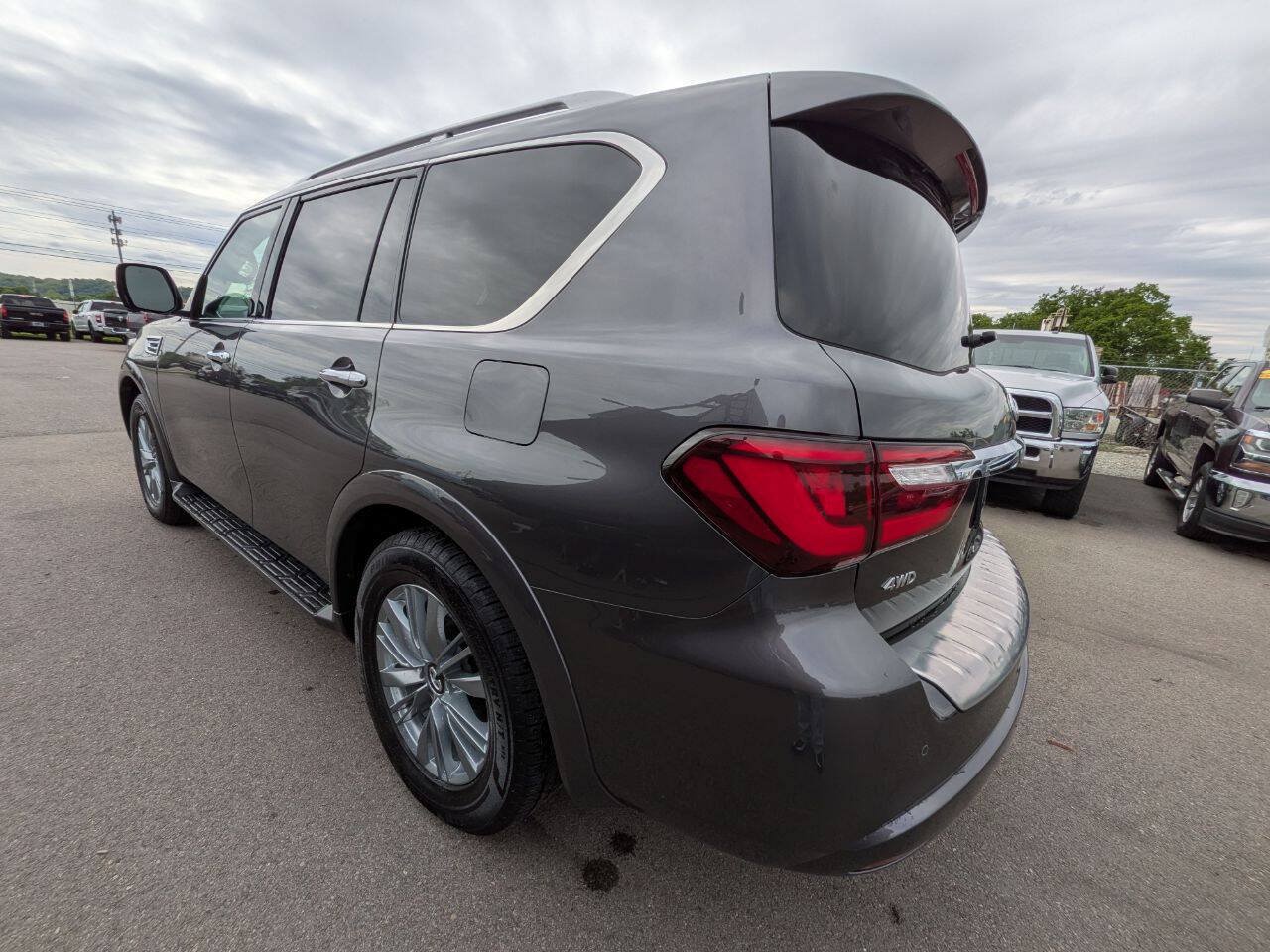 Used 2024 INFINITI QX80 Luxe AWD/4WD image 4