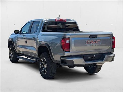 New 2025 GMC Canyon AT4 w/ Off-Road Front Bumper Package AWD/4WD image 9