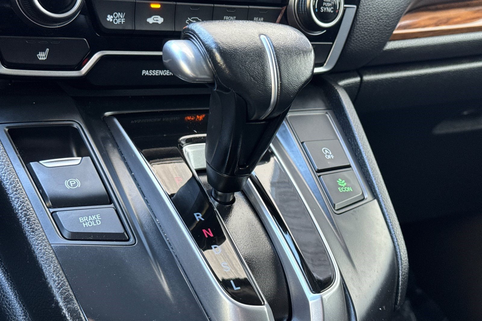 Used 2020 Honda CR-V Touring image 18
