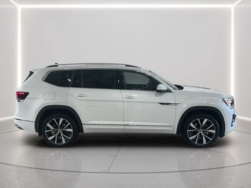 Certified 2026 Volkswagen Atlas SEL Premium R-Line AWD/4WD image 7