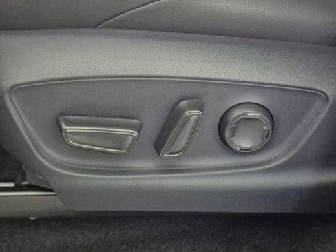 New 2026 Toyota Tacoma TRD Off-Road AWD/4WD image 17