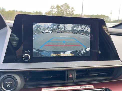 Used 2023 Toyota Prius Prime Premium image 11