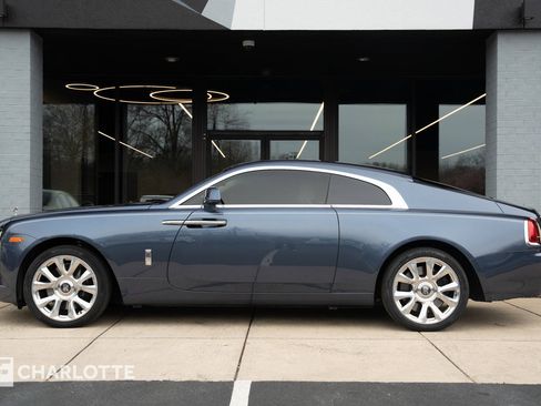 Used 2019 Rolls-Royce Wraith image 8