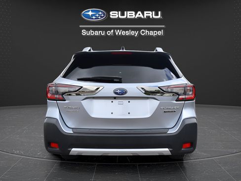 Used 2025 Subaru Outback Touring w/ Popular Package #2 AWD/4WD image 6