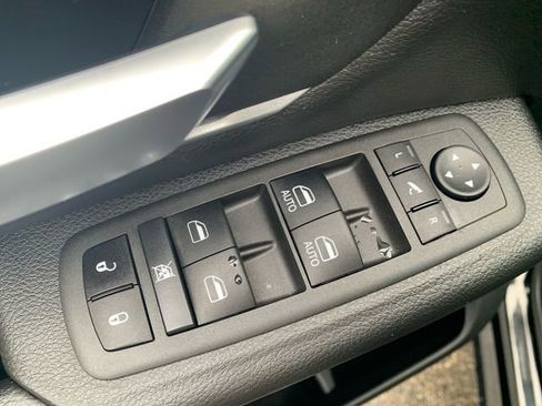 Used 2022 RAM 1500 Big Horn image 24