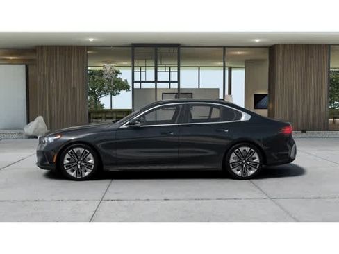 New 2027 BMW 530i xDrive AWD/4WD image 4