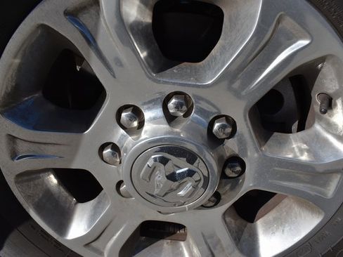 Used 2024 RAM 2500 Big Horn w/ Sport Appearance Package image 11