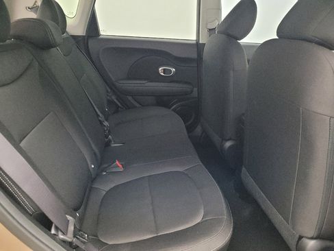 Used 2016 Kia Soul w/ Convenience Package image 19