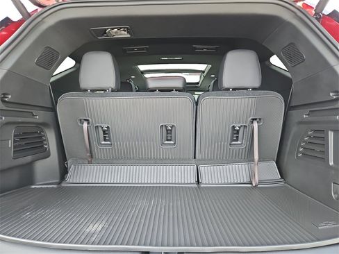 New 2026 Chevrolet Traverse Z71 w/ Enhanced Driving Package image 13