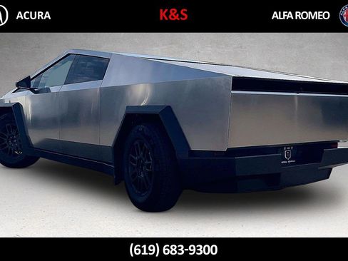 Used 2026 Tesla Cybertruck AWD Crew Cab image 8