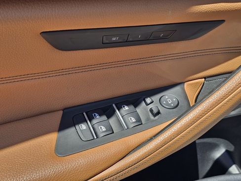 Used 2020 BMW 530i w/ Premium Package RWD image 28