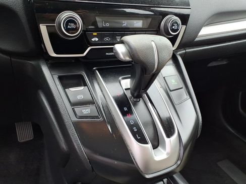 Used 2017 Honda CR-V LX image 10