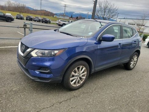 Used 2022 Nissan Rogue Sport S image 1