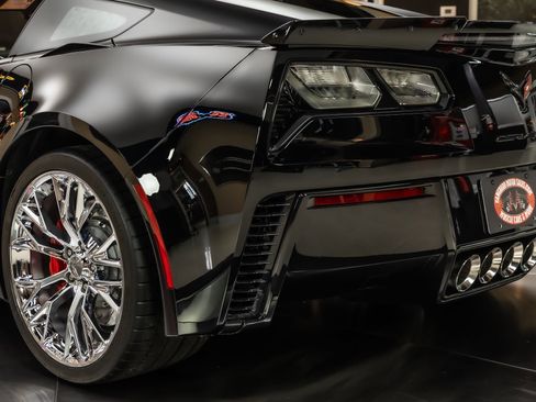 Used 2017 Chevrolet Corvette Z06 image 34