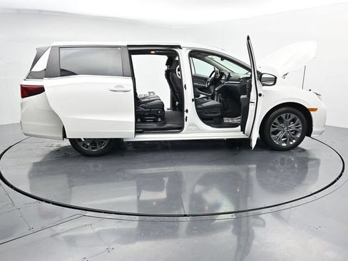 Used 2025 Honda Odyssey Touring image 36