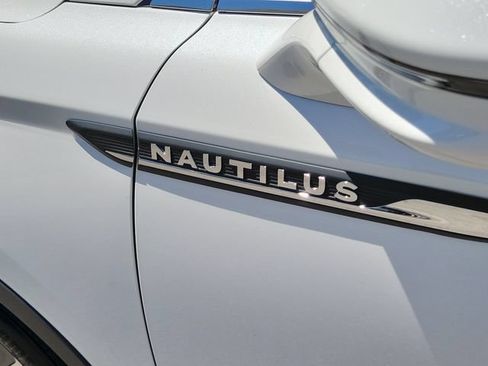 Certified 2023 Lincoln Nautilus Reserve AWD/4WD image 7