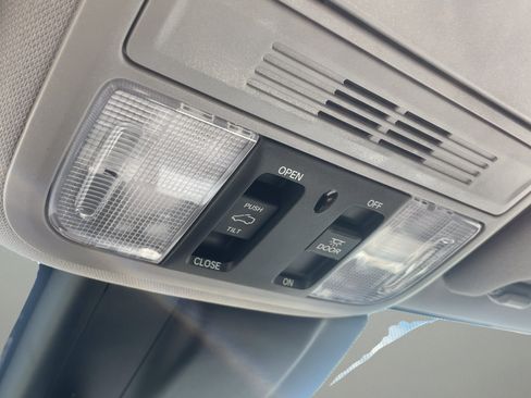 Used 2020 Honda Odyssey EX-L image 26