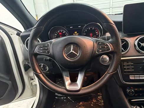 Certified 2018 Mercedes-Benz GLA 250 image 15